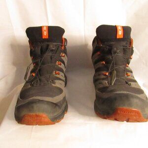 Men's Athletic Shoes - Orange